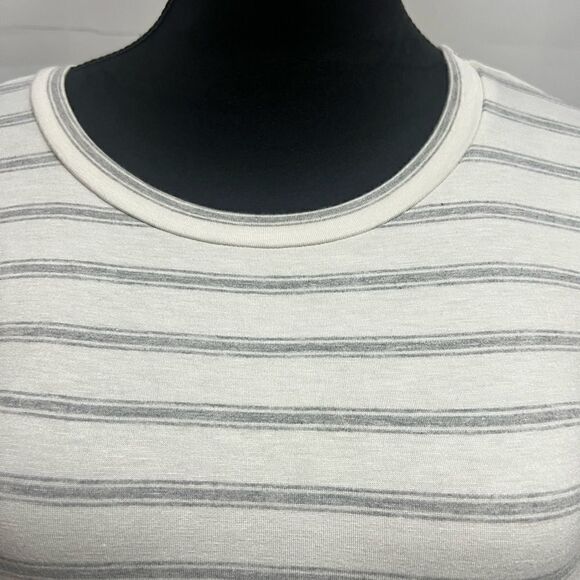 Green Envelope Short Sleeve Top Stripes - Picture 5 of 8